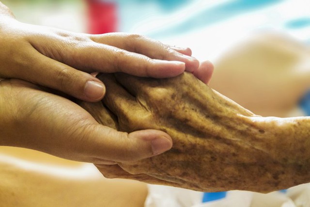 Trước khi qua đời, con người có nghe được lời người thân nói không? Khoa học có câu trả lời gây bất ngờ- Ảnh 3. Trước khi qua đời, con người có nghe được lời người thân nói không? Khoa học có câu trả lời gây bất ngờ- Ảnh 3.