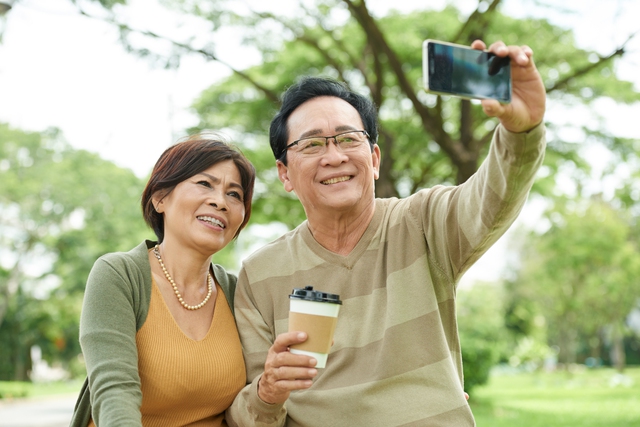 Muốn cuối đời đủ đầy, sung sướng, bố mẹ U70 cần “giấu nhẹm” 3 thứ với con cái, dù con có hiếu thảo hay không- Ảnh 1.