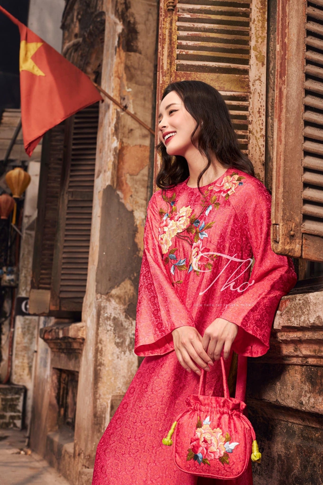 Mẫu túi giá hơn 2 triệu mang đậm chất liệu nghệ nhân: Giá trị nhất nằm ở kỹ thuật Việt trong từng đường kim mũi chỉ- Ảnh 1.