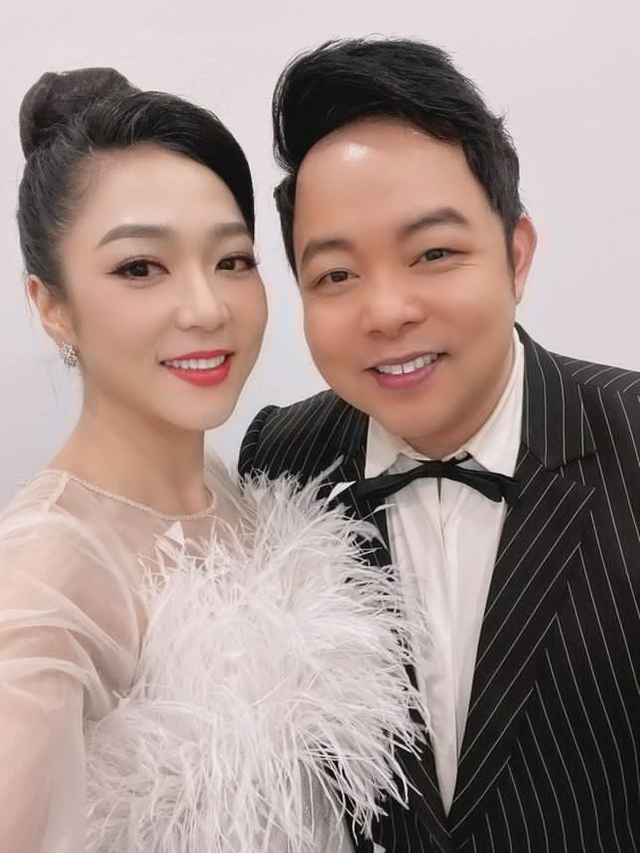 Nữ ca sĩ kết hôn đại gia hơn 13 tuổi vỏn vẹn 1 năm: Hậu chia tay sống bình dị trong cơ ngơi 600m2 ở Mỹ, vướng tin đồn hẹn hò Quang Lê- Ảnh 13. Nữ ca sĩ kết hôn đại gia hơn 13 tuổi vỏn vẹn 1 năm: Hậu chia tay sống bình dị trong cơ ngơi 600m2 ở Mỹ, vướng tin đồn hẹn hò Quang Lê- Ảnh 13.