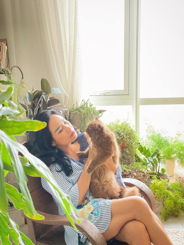 Diva đầu tiên được phong NSND: U60 vẫn trẻ trung phơi phới, cuộc sống viên mãn sau 2 lần ly hôn, sở hữu nhiều cơ ngơi ''khủng''- Ảnh 12. Diva đầu tiên được phong NSND: U60 vẫn trẻ trung phơi phới, cuộc sống viên mãn sau 2 lần ly hôn, sở hữu nhiều cơ ngơi ''khủng''- Ảnh 12.