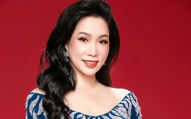 Á hậu đầu tiên được phong NSND: Tuổi 52 nhan sắc mặn mà, chồng đại gia yêu chiều thường xuyên tặng quà 