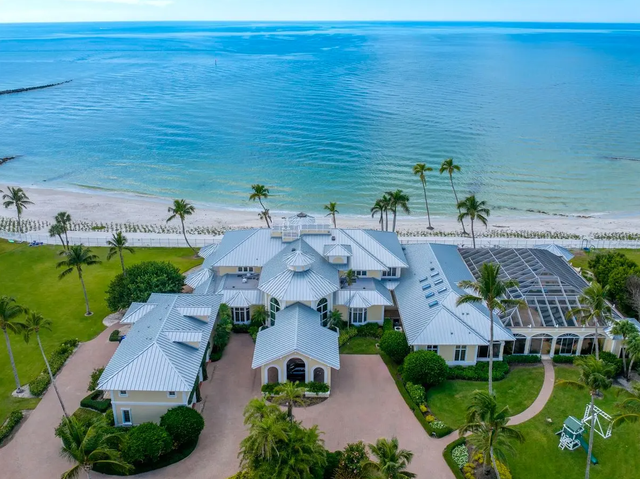 Căn nhà đắt nhất nước Mỹ được rao bán với giá chạm ''đỉnh'' 295 triệu USD, hoành tráng thế nào mà chứa được cả gia tộc hơn 100 người?- Ảnh 4. Căn nhà đắt nhất nước Mỹ được rao bán với giá chạm ''đỉnh'' 295 triệu USD, hoành tráng thế nào mà chứa được cả gia tộc hơn 100 người?- Ảnh 4.