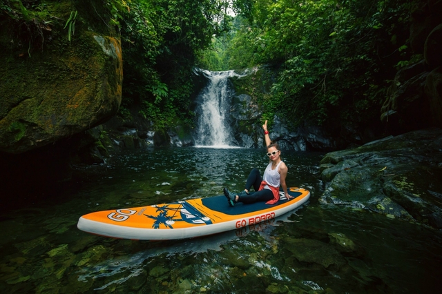 Một cung đường cách Hà Nội hơn 100km, giới trẻ đua nhau trekking: Cái tên “đáng sợ” nhưng cảnh quan tuyệt mỹ, mùa hè tắm thác, thu ngắm lá phong bay như phim Hàn Quốc- Ảnh 8. Một cung đường cách Hà Nội hơn 100km, giới trẻ đua nhau trekking: Cái tên “đáng sợ” nhưng cảnh quan tuyệt mỹ, mùa hè tắm thác, thu ngắm lá phong bay như phim Hàn Quốc- Ảnh 8.