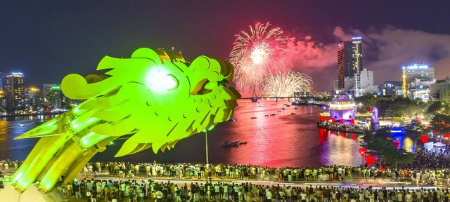 TS Cấn Văn Lực: Cơ chế đặc thù sẽ “trợ lực” cho kinh tế Đà Nẵng phát triển- Ảnh 3. TS Cấn Văn Lực: Cơ chế đặc thù sẽ “trợ lực” cho kinh tế Đà Nẵng phát triển- Ảnh 3.