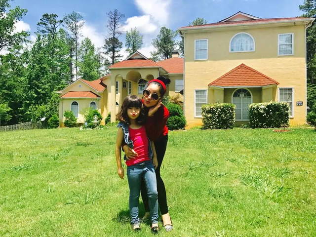 Nữ nghệ sĩ tậu 3 căn biệt thự triệu đô ở Mỹ, từng bị chồng cũ lừa 7 tỷ rồi bỏ trốn, U50 một mình nuôi 2 con- Ảnh 8. Nữ nghệ sĩ tậu 3 căn biệt thự triệu đô ở Mỹ, từng bị chồng cũ lừa 7 tỷ rồi bỏ trốn, U50 một mình nuôi 2 con- Ảnh 8.