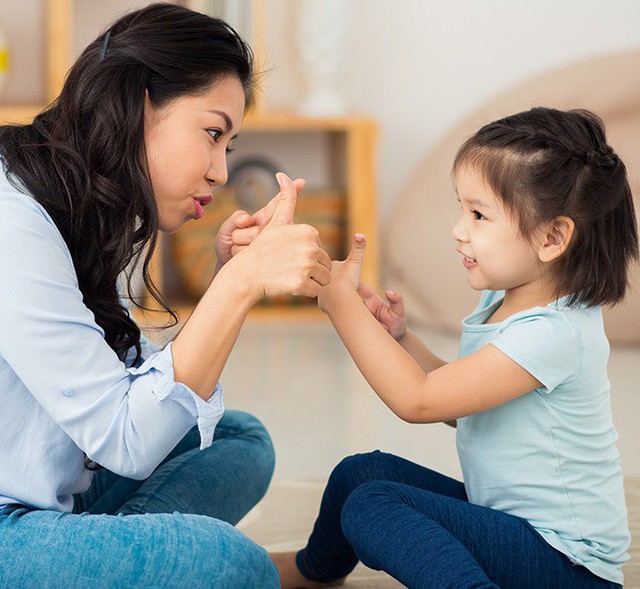 Chuyên gia: 4 thói quen hàng ngày của cha mẹ đang làm giảm IQ của con cái, nên từ bỏ càng sớm càng tốt- Ảnh 2.