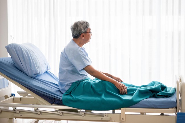 Phát hiện di chúc chồng để lại có tên 1 người không phải mình hay con trai, người vợ lập tức gửi đơn kiện: Tòa án có phán quyết khiến cô phải hối hận- Ảnh 1. Phát hiện di chúc chồng để lại có tên 1 người không phải mình hay con trai, người vợ lập tức gửi đơn kiện: Tòa án có phán quyết khiến cô phải hối hận- Ảnh 1.