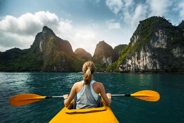 Việt Nam có 1 nơi sở hữu kỳ quan thiên nhiên thế giới, hút hơn 10 triệu lượt khách đầu năm 2024: Cảnh đẹp hùng vĩ, kỳ thú bậc nhất hành tinh, du lịch 4 mùa đều hợp- Ảnh 4. Việt Nam có 1 nơi sở hữu kỳ quan thiên nhiên thế giới, hút hơn 10 triệu lượt khách đầu năm 2024: Cảnh đẹp hùng vĩ, kỳ thú bậc nhất hành tinh, du lịch 4 mùa đều hợp- Ảnh 4.