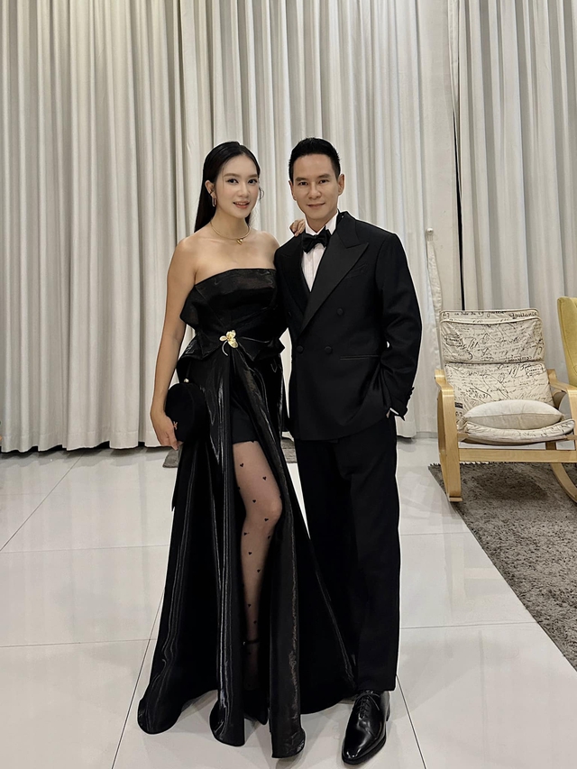 "Tài tử Việt trăm tỷ" cưới hot girl kém 17 tuổi, sinh 4 con, sống viên mãn, được showbiz kính nể- Ảnh 5.