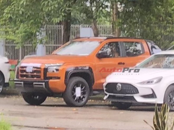 Mitsubishi Triton xả hàng tồn trước ngày ra mắt xe mới: Chỉ còn bản base 1 cầu, giảm giá lăn bánh gần 60 triệu đồng- Ảnh 4. Mitsubishi Triton xả hàng tồn trước ngày ra mắt xe mới: Chỉ còn bản base 1 cầu, giảm giá lăn bánh gần 60 triệu đồng- Ảnh 4.