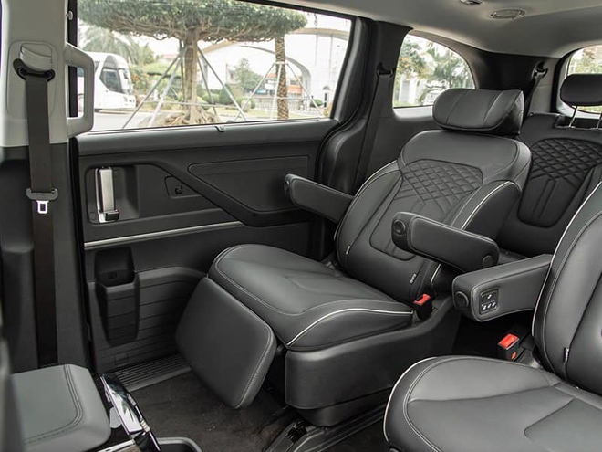 Hyundai Custin xả hàng tồn: Bản giữa giảm 75 triệu, gần rẻ ngang Innova Cross tiêu chuẩn- Ảnh 6. Hyundai Custin xả hàng tồn: Bản giữa giảm 75 triệu, gần rẻ ngang Innova Cross tiêu chuẩn- Ảnh 6.