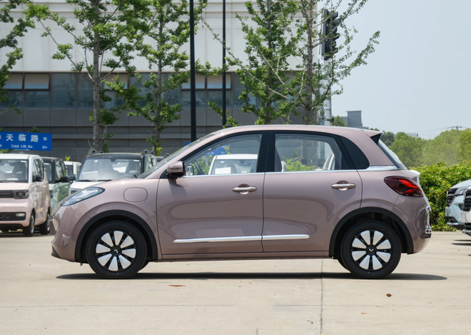 Wuling Bingo dễ bán tại Việt Nam tháng sau: Ngang cỡ Raize, chạy hơn 400km/sạc, đang là hàng 'hot' trong ĐNÁ- Ảnh 5. Wuling Bingo dễ bán tại Việt Nam tháng sau: Ngang cỡ Raize, chạy hơn 400km/sạc, đang là hàng 'hot' trong ĐNÁ- Ảnh 5.