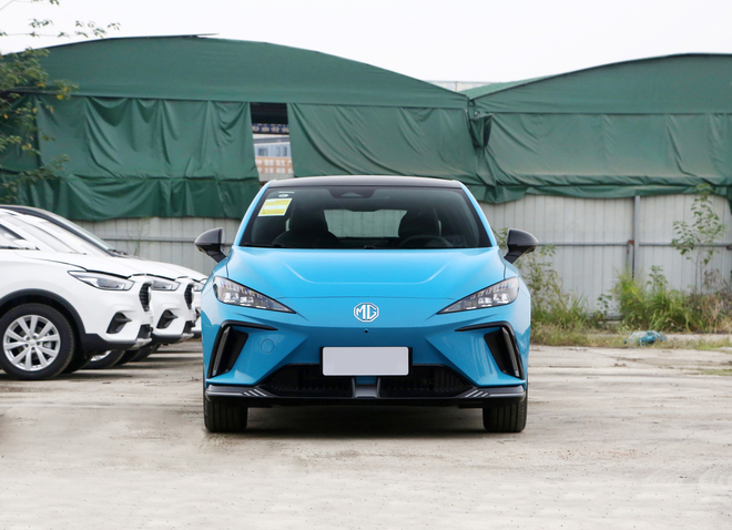 Đại lý báo MG4 đã về, dễ ra mắt khách Việt tháng này: Giá đồn đoán hơn 500 triệu, chạy 450km/sạc, có nhiều trụ cắm điện- Ảnh 4. Đại lý báo MG4 đã về, dễ ra mắt khách Việt tháng này: Giá đồn đoán hơn 500 triệu, chạy 450km/sạc, có nhiều trụ cắm điện- Ảnh 4.