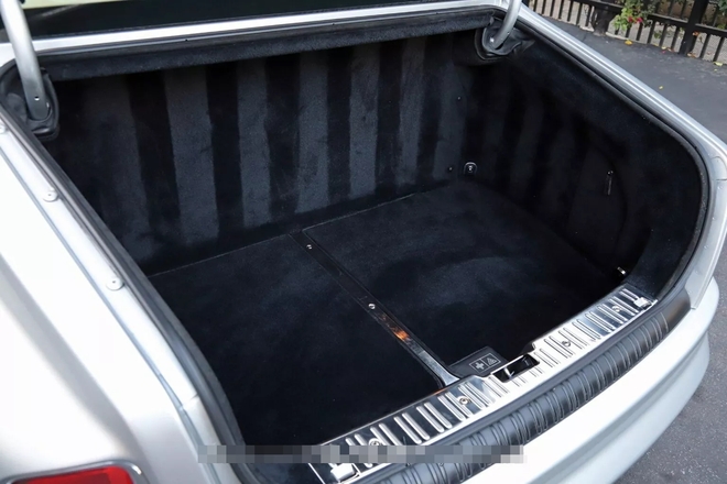 Những ai muốn chơi xe sang cũ coi chừng sụp hố: Tiền sửa quá cả tiền xe, được 1 nhưng phải bỏ ra 2- Ảnh 11. Những ai muốn chơi xe sang cũ coi chừng sụp hố: Tiền sửa quá cả tiền xe, được 1 nhưng phải bỏ ra 2- Ảnh 11.