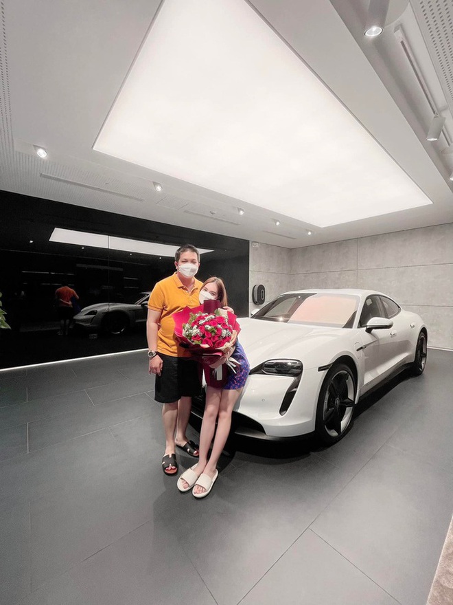 Mua cho vợ bầu chiếc Bentley Bentayga, chồng Đoàn Di Băng chia sẻ: ‘Giai đoạn này vợ cần êm ái’- Ảnh 11.