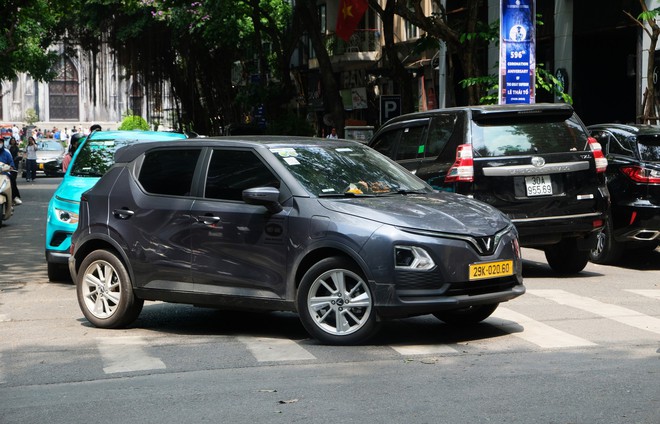 Chạy taxi bằng xe điện: Nhiều lợi thế hơn xe xăng nhưng vẫn còn 1 chặng đường dài để phổ cập tại Việt Nam- Ảnh 8. Chạy taxi bằng xe điện: Nhiều lợi thế hơn xe xăng nhưng vẫn còn 1 chặng đường dài để phổ cập tại Việt Nam- Ảnh 8.