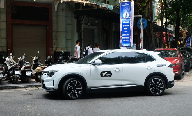 Chạy taxi bằng xe điện: Nhiều lợi thế hơn xe xăng nhưng vẫn còn 1 chặng đường dài để phổ cập tại Việt Nam- Ảnh 7. Chạy taxi bằng xe điện: Nhiều lợi thế hơn xe xăng nhưng vẫn còn 1 chặng đường dài để phổ cập tại Việt Nam- Ảnh 7.