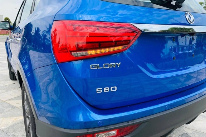 SUV 7 chỗ này giảm giá còn 430 triệu tại Việt Nam: Ngang cỡ CR-V, có phanh điện tử, cửa sổ trời toàn cảnh như xe tiền tỷ- Ảnh 6. SUV 7 chỗ này giảm giá còn 430 triệu tại Việt Nam: Ngang cỡ CR-V, có phanh điện tử, cửa sổ trời toàn cảnh như xe tiền tỷ- Ảnh 6.