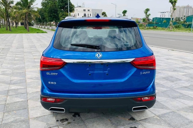 SUV 7 chỗ này giảm giá còn 430 triệu tại Việt Nam: Ngang cỡ CR-V, có phanh điện tử, cửa sổ trời toàn cảnh như xe tiền tỷ- Ảnh 5. SUV 7 chỗ này giảm giá còn 430 triệu tại Việt Nam: Ngang cỡ CR-V, có phanh điện tử, cửa sổ trời toàn cảnh như xe tiền tỷ- Ảnh 5.