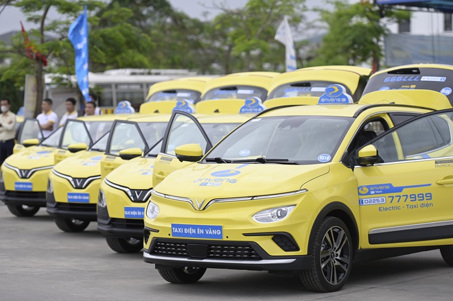 Chạy taxi bằng xe điện: Nhiều lợi thế hơn xe xăng nhưng vẫn còn 1 chặng đường dài để phổ cập tại Việt Nam- Ảnh 10. Chạy taxi bằng xe điện: Nhiều lợi thế hơn xe xăng nhưng vẫn còn 1 chặng đường dài để phổ cập tại Việt Nam- Ảnh 10.