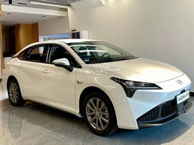 Đại lý tiết lộ ‘full’ trang bị 2 xe Aion sắp ra mắt Việt Nam: Giá dưới 1 tỷ, chạy Hà Nội - Quảng Bình chỉ cần sạc một lần- Ảnh 3. Đại lý tiết lộ ‘full’ trang bị 2 xe Aion sắp ra mắt Việt Nam: Giá dưới 1 tỷ, chạy Hà Nội - Quảng Bình chỉ cần sạc một lần- Ảnh 3.