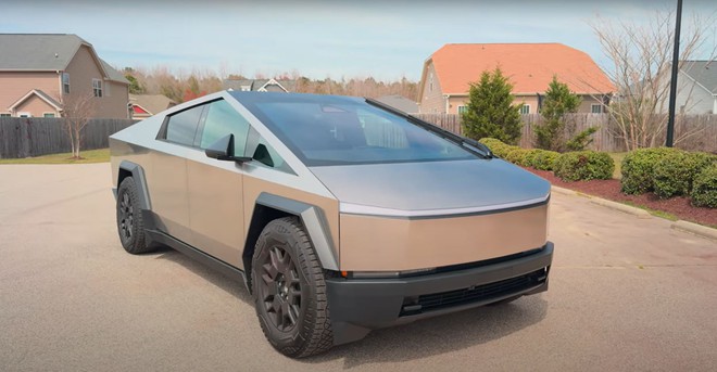 Mua chiếc Tesla Cybertruck đang hot được 3 tháng gặp lỗi không dưới 3 lần, chủ xe chuyển từ anti-fan thành fan khi được hãng đổi xe mới- Ảnh 3. Mua chiếc Tesla Cybertruck đang hot được 3 tháng gặp lỗi không dưới 3 lần, chủ xe chuyển từ anti-fan thành fan khi được hãng đổi xe mới- Ảnh 3.