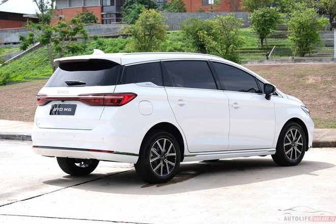 MPV mới này của BYD mà về Việt Nam thì Innova phải dè chừng: Nhiều trang bị hiện đại, chạy 500km/sạc- Ảnh 3.