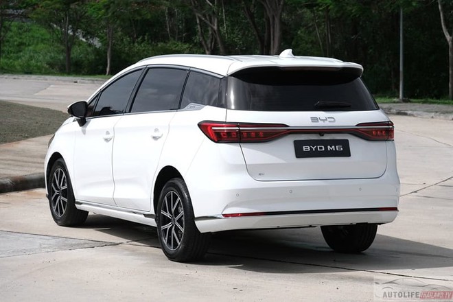 MPV mới này của BYD mà về Việt Nam thì Innova phải dè chừng: Nhiều trang bị hiện đại, chạy 500km/sạc- Ảnh 9.