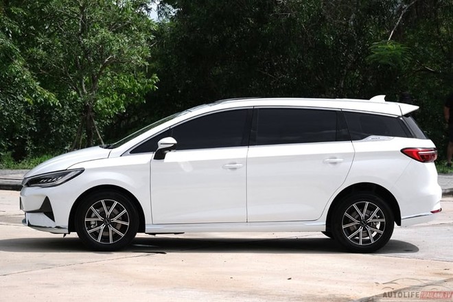 MPV mới này của BYD mà về Việt Nam thì Innova phải dè chừng: Nhiều trang bị hiện đại, chạy 500km/sạc- Ảnh 12.