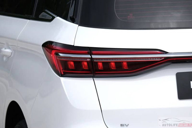 MPV mới này của BYD mà về Việt Nam thì Innova phải dè chừng: Nhiều trang bị hiện đại, chạy 500km/sạc- Ảnh 17. MPV mới này của BYD mà về Việt Nam thì Innova phải dè chừng: Nhiều trang bị hiện đại, chạy 500km/sạc- Ảnh 17.