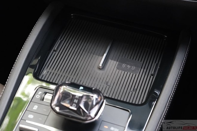 MPV mới này của BYD mà về Việt Nam thì Innova phải dè chừng: Nhiều trang bị hiện đại, chạy 500km/sạc- Ảnh 24. MPV mới này của BYD mà về Việt Nam thì Innova phải dè chừng: Nhiều trang bị hiện đại, chạy 500km/sạc- Ảnh 24.