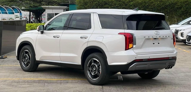 Giảm 120 triệu tại đại lý, giá bán của Hyundai Palisade còn thấp hơn cả 'đàn em' Santa Fe hybrid- Ảnh 7.