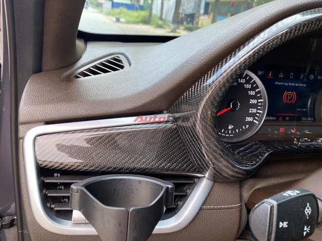 9x Nghệ An chi hơn 400 triệu độ VinFast Lux SA2.0 chỉ để đi cafe: Remap nâng công suất 22%, thay hết 2 bộ mâm và nhiều chi tiết đáng chú ý- Ảnh 15. 9x Nghệ An chi hơn 400 triệu độ VinFast Lux SA2.0 chỉ để đi cafe: Remap nâng công suất 22%, thay hết 2 bộ mâm và nhiều chi tiết đáng chú ý- Ảnh 15.