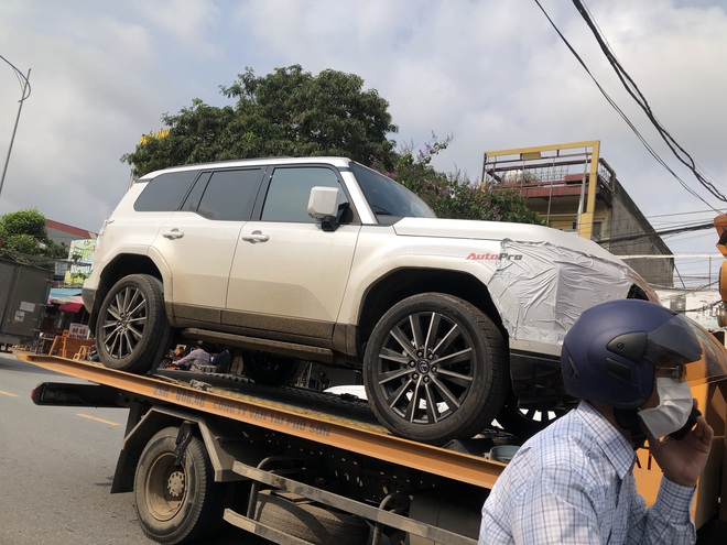 Lexus GX 2024 lộ diện tại Việt Nam: Giá dự kiến 6 tỷ, đã về đại lý nhưng số lượng siêu hiếm- Ảnh 4. Lexus GX 2024 lộ diện tại Việt Nam: Giá dự kiến 6 tỷ, đã về đại lý nhưng số lượng siêu hiếm- Ảnh 4.