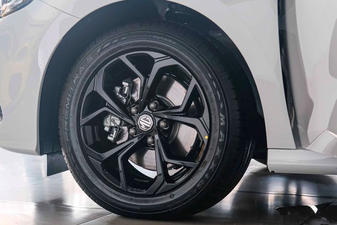 Dưới 530 triệu chọn Hyundai Accent đặc biệt nhiều công nghệ hay MG5 bản tiêu chuẩn vì rộng rãi? - Ảnh 9. Dưới 530 triệu chọn Hyundai Accent đặc biệt nhiều công nghệ hay MG5 bản tiêu chuẩn vì rộng rãi? - Ảnh 9.