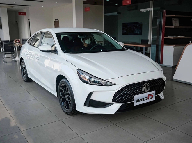 Dưới 530 triệu chọn Hyundai Accent đặc biệt nhiều công nghệ hay MG5 bản tiêu chuẩn vì rộng rãi? - Ảnh 3. Dưới 530 triệu chọn Hyundai Accent đặc biệt nhiều công nghệ hay MG5 bản tiêu chuẩn vì rộng rãi? - Ảnh 3.