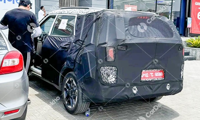 Kia Carens 2025 lộ diện rõ hơn: Ngoại thất tinh chỉnh, nội thất và trang bị an toàn dễ 'học' Seltos mới- Ảnh 3. Kia Carens 2025 lộ diện rõ hơn: Ngoại thất tinh chỉnh, nội thất và trang bị an toàn dễ 'học' Seltos mới- Ảnh 3.