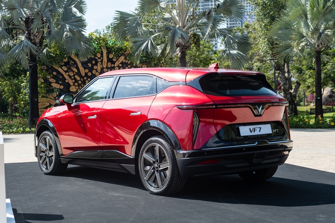 Lộ diện VinFast VF 7S giá 850 triệu: Khác nhiều trang bị, sức mạnh là điểm đáng quan tâm - Ảnh 5. Lộ diện VinFast VF 7S giá 850 triệu: Khác nhiều trang bị, sức mạnh là điểm đáng quan tâm - Ảnh 5.