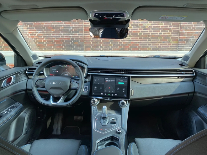 Lynk & Co 01 sắp về phiên bản mới: Bổ sung nhiều trang bị, giá dự kiến 1,1 tỷ đồng, khách mua sớm chỉ ngang giá CX-5- Ảnh 5. Lynk & Co 01 sắp về phiên bản mới: Bổ sung nhiều trang bị, giá dự kiến 1,1 tỷ đồng, khách mua sớm chỉ ngang giá CX-5- Ảnh 5.