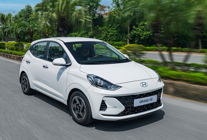 Chênh 11 triệu đồng, Hyundai Grand i10 và Kia Morning bản cao nhất hơn thua gì: Chọn an toàn hay thêm chút tiện nghi và sức mạnh động cơ- Ảnh 8. Chênh 11 triệu đồng, Hyundai Grand i10 và Kia Morning bản cao nhất hơn thua gì: Chọn an toàn hay thêm chút tiện nghi và sức mạnh động cơ- Ảnh 8.