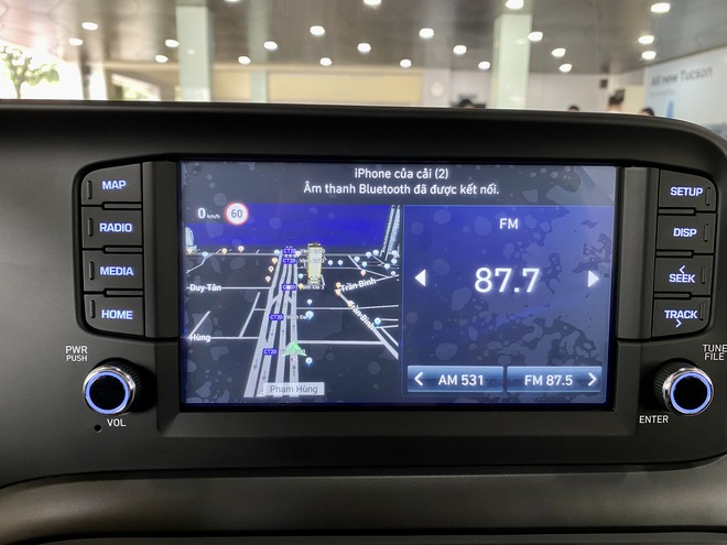 Ảnh thực tế Hyundai Grand i10 1.2AT hatchback giá 435 triệu đồng: Thấp hơn bản sedan 20 triệu đồng nhưng có ga tự động và đèn LED- Ảnh 10. Ảnh thực tế Hyundai Grand i10 1.2AT hatchback giá 435 triệu đồng: Thấp hơn bản sedan 20 triệu đồng nhưng có ga tự động và đèn LED- Ảnh 10.