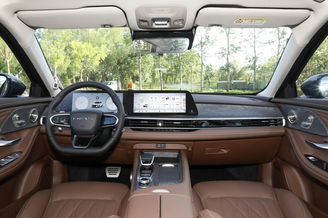 Hãng xe Trung Quốc đã đến Việt Nam tung mẫu đối thủ với Toyota Camry: Giá rẻ hơn hẳn, dùng option của xe sang, màn hình kép 24,6inch- Ảnh 7. Hãng xe Trung Quốc đã đến Việt Nam tung mẫu đối thủ với Toyota Camry: Giá rẻ hơn hẳn, dùng option của xe sang, màn hình kép 24,6inch- Ảnh 7.