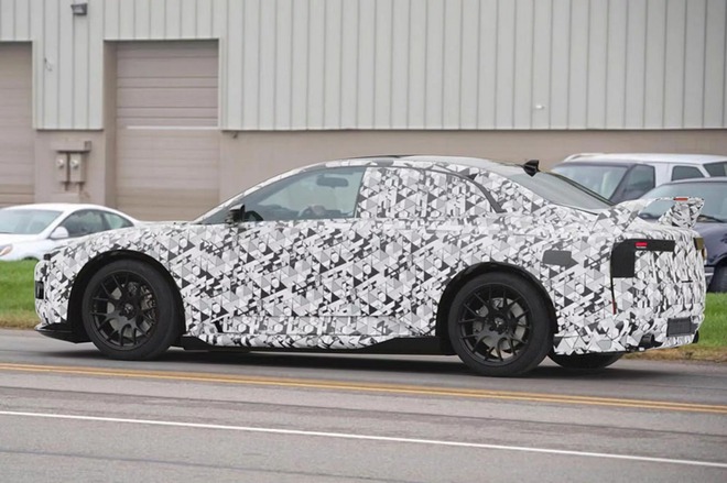 Mẫu Mitsubishi ‘hot’ một thời này lộ bộ ảnh thực tế long lanh, fan xem sẽ thích nhưng có thể hụt hẫng khi biết sự thật- Ảnh 4. Mẫu Mitsubishi ‘hot’ một thời này lộ bộ ảnh thực tế long lanh, fan xem sẽ thích nhưng có thể hụt hẫng khi biết sự thật- Ảnh 4.