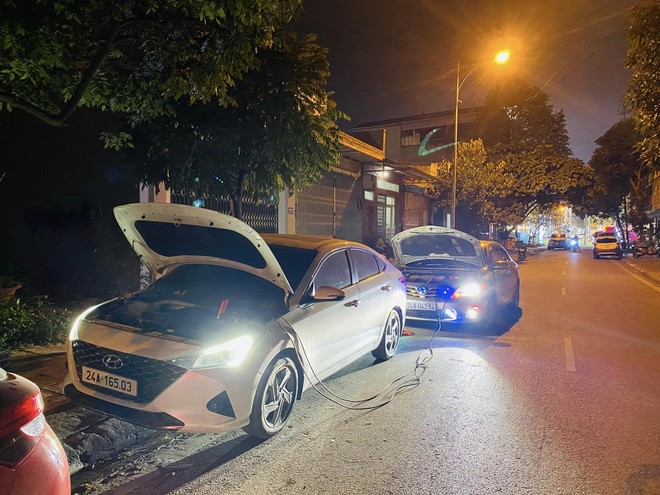 Sếp công ty dược cứu hộ hàng nghìn ô tô miễn phí bằng Toyota Corolla Altis: 'Có người bảo hâm, chẳng ai max rảnh thế này'- Ảnh 4. Sếp công ty dược cứu hộ hàng nghìn ô tô miễn phí bằng Toyota Corolla Altis: 'Có người bảo hâm, chẳng ai max rảnh thế này'- Ảnh 4.