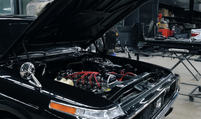 Dân chơi Việt độ lại Toyota Crown 49 năm tuổi như xe mới: Mất 120 ngày để hoàn thiện, có chi tiết giống Bentley- Ảnh 7. Dân chơi Việt độ lại Toyota Crown 49 năm tuổi như xe mới: Mất 120 ngày để hoàn thiện, có chi tiết giống Bentley- Ảnh 7.