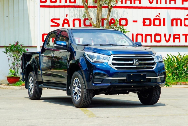 Nhiều bán tải mới ra mắt Việt Nam năm nay đấu Ranger: Triton 2024 lột xác, có mẫu lần đầu xuất hiện, giá dưới 500 triệu đồng- Ảnh 2.