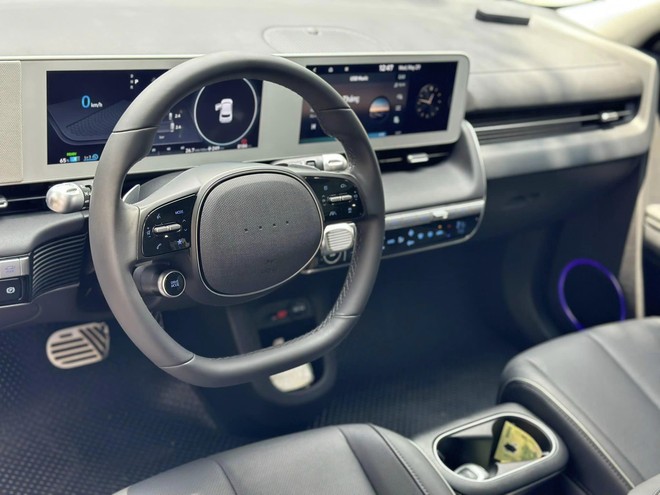 Rao bán Hyundai Ioniq 5 chạy 8.000 km giá 1,28 tỷ đồng, dân buôn xe cũ nhận định: Hợp với người thích trải nghiệm, hoặc có vài xe ở nhà- Ảnh 10. Rao bán Hyundai Ioniq 5 chạy 8.000 km giá 1,28 tỷ đồng, dân buôn xe cũ nhận định: Hợp với người thích trải nghiệm, hoặc có vài xe ở nhà- Ảnh 10.