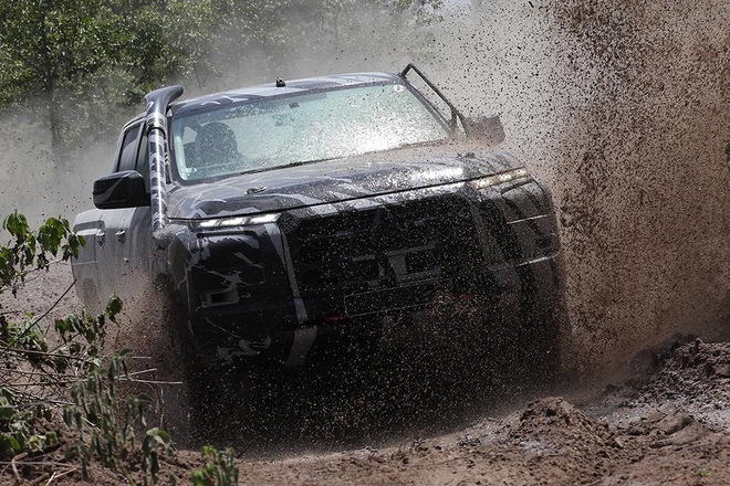 Mitsubishi Triton Ralliart 2025 dễ trang bị động cơ hybrid sạc điện đấu Hilux và Navara, báo Úc e vẫn Ranger Raptor vẫn trên một bậc- Ảnh 7. Mitsubishi Triton Ralliart 2025 dễ trang bị động cơ hybrid sạc điện đấu Hilux và Navara, báo Úc e vẫn Ranger Raptor vẫn trên một bậc- Ảnh 7.