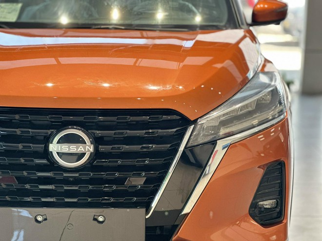 Nissan Kicks giảm giá 220 triệu đồng tại đại lý: Bản ‘full’ còn 638 triệu, rẻ hơn bản ‘base’ của Yaris Cross, HR-V- Ảnh 4. Nissan Kicks giảm giá 220 triệu đồng tại đại lý: Bản ‘full’ còn 638 triệu, rẻ hơn bản ‘base’ của Yaris Cross, HR-V- Ảnh 4.